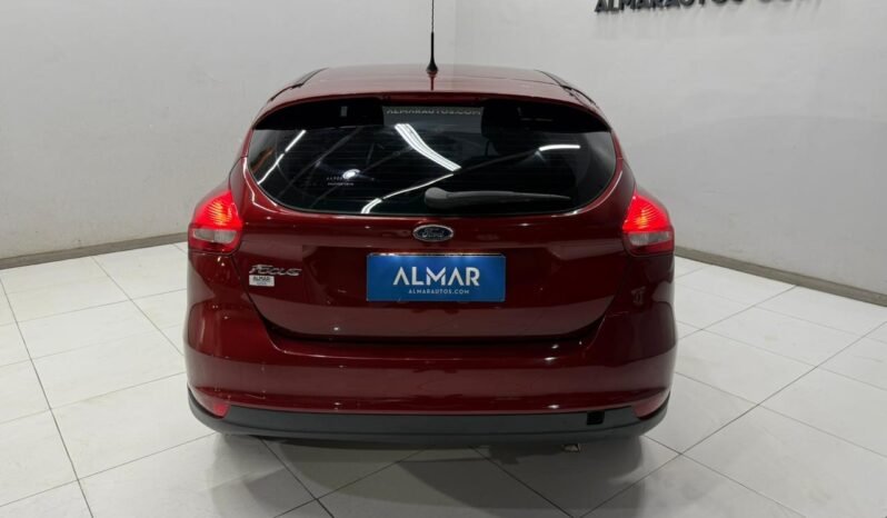
								FORD FOCUS S 1.6 5P 2017 CON 96.000KM lleno									