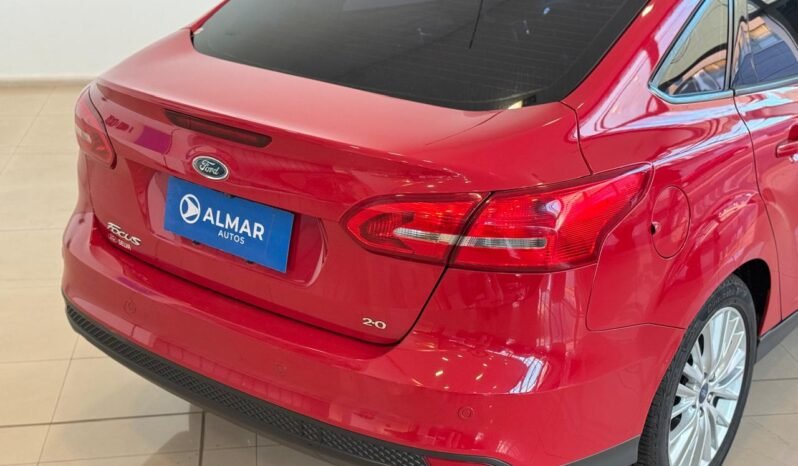 
								FORD FOCUS 2.0 SE PLUS MT 4P 2017 CON 125.000KM lleno									