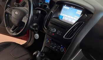 
									FORD FOCUS 2.0 SE PLUS MT 4P 2017 CON 125.000KM lleno								