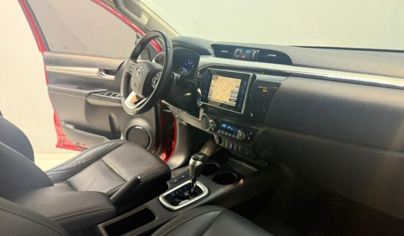 
								HILUX DC 2.8 TDI SRX 4X2 AT6 L16 2018 CON 100.000KM lleno									