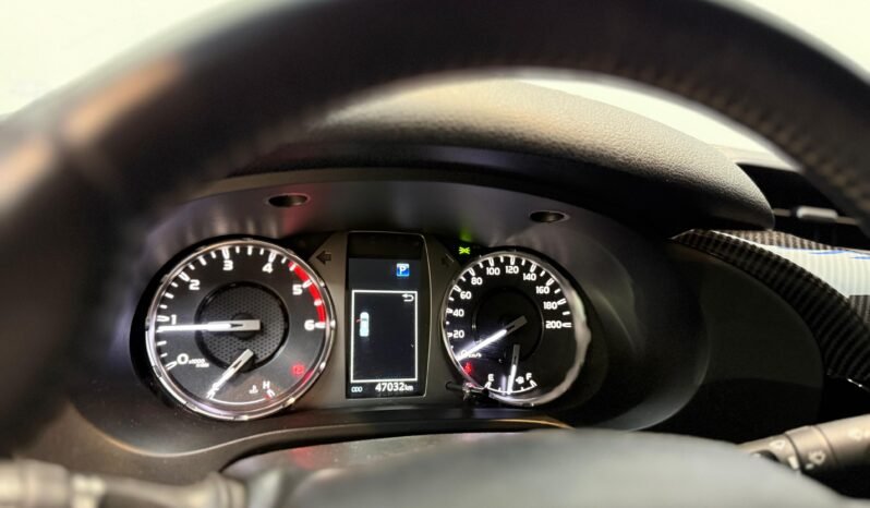 
								TOYOTA HILUX SRV 4X4 AT CON 47.000KM lleno									