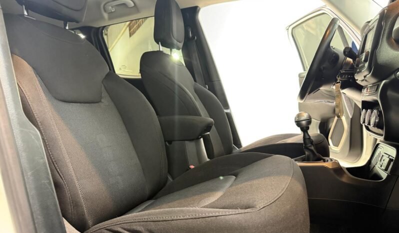 
								JEEP RENEGADE 1.8 SPORT MT 2018 CON 116.000KM lleno									