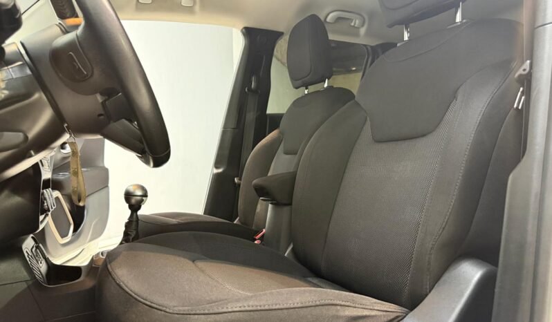 
								JEEP RENEGADE 1.8 SPORT MT 2018 CON 116.000KM lleno									