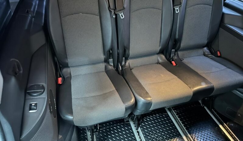 
								MERCEDES BENZ VIANO CDI AT 2011 165000KM lleno									