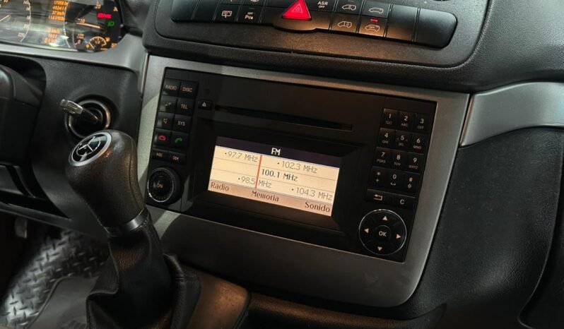 
								MERCEDES BENZ VIANO CDI AT 2011 165000KM lleno									
