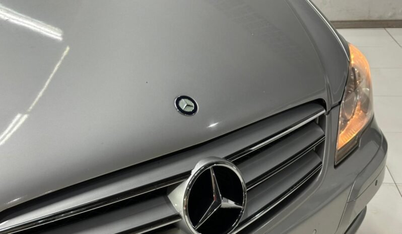 
								MERCEDES BENZ VIANO CDI AT 2011 165000KM lleno									