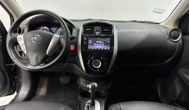 
								NISSAN VERSA EXCLUSIVE AT 2020 CON 11000KM lleno									