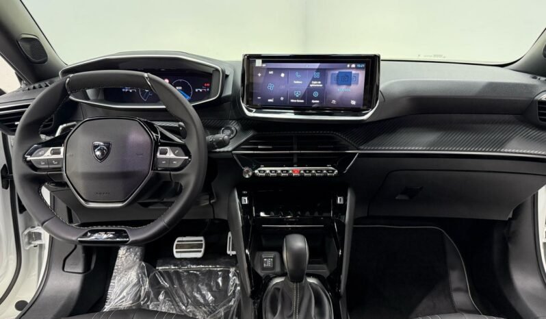 
								PEUGEOT 2008 GT 0KM 2025 lleno									