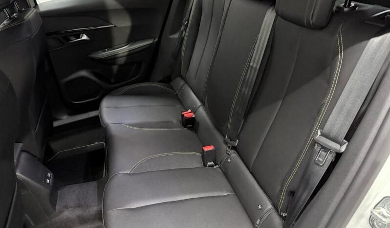 
								PEUGEOT 2008 GT 0KM 2025 lleno									