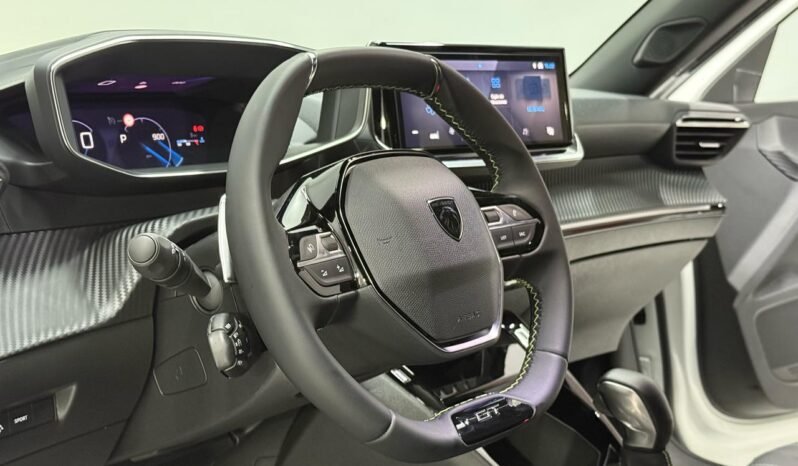 
								PEUGEOT 2008 GT 0KM 2025 lleno									