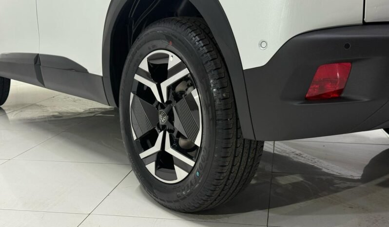 
								PEUGEOT 2008 GT 0KM 2025 lleno									