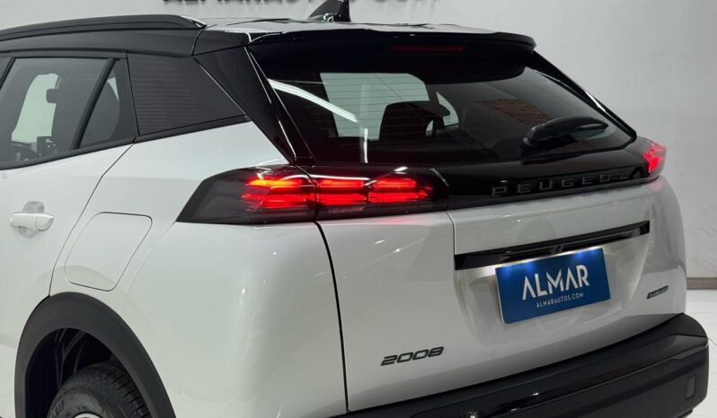 
								PEUGEOT 2008 GT 0KM 2025 lleno									
