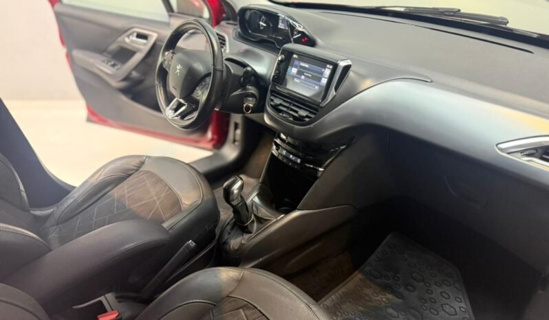 
								PEUGEOT 208 1.6 VTI FELINE CON 65.000KM lleno									