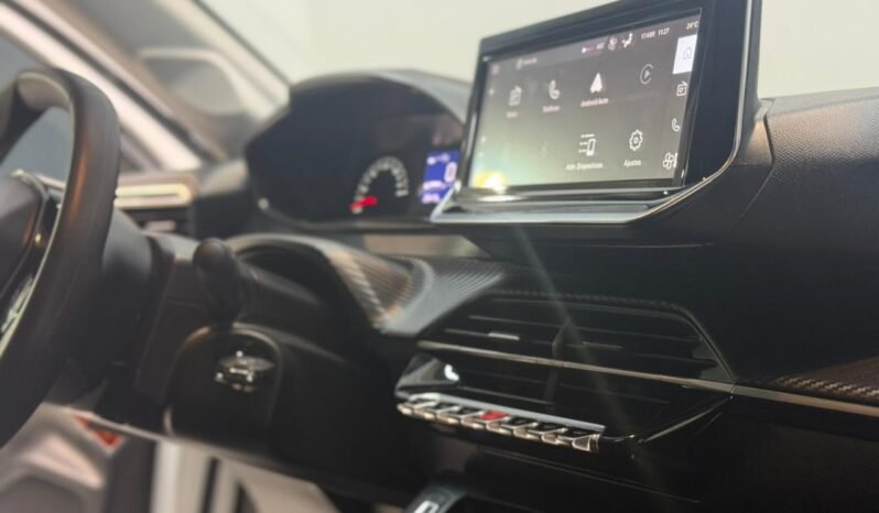 
								208 1.2T GT TIPTRONIC CON 25.000KM lleno									