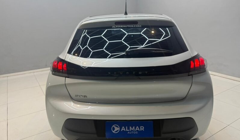 
								208 1.2T GT TIPTRONIC CON 25.000KM lleno									