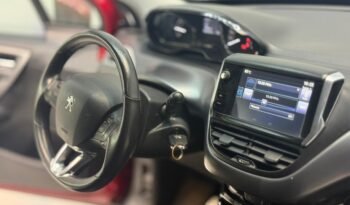 
									PEUGEOT 208 1.6 VTI FELINE CON 65.000KM lleno								