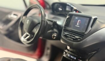 
									PEUGEOT 208 1.6 VTI FELINE CON 65.000KM lleno								