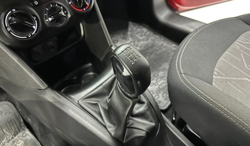 
								PEUGEOT 208 ACTIVE 2017 93000KM lleno									