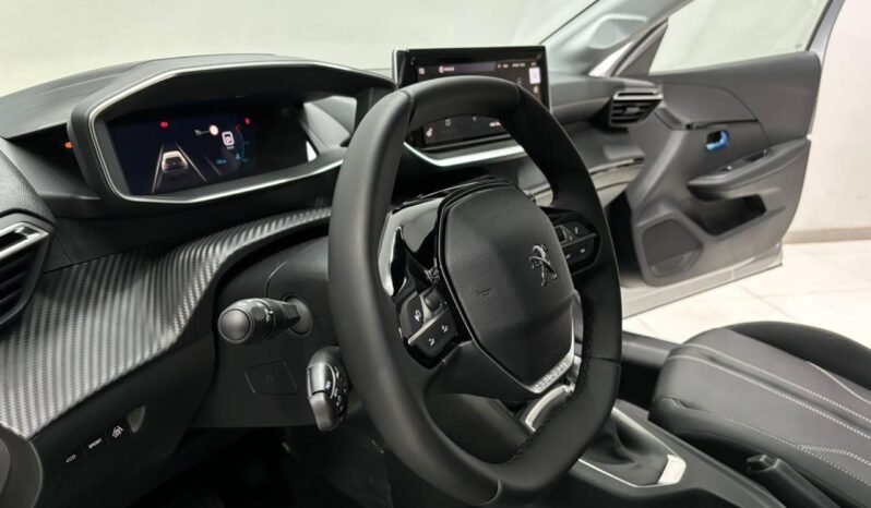 
								PEUGEOT 208 FELINE 2023 CON 17000KM lleno									