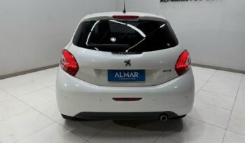 
									PEUGEOT 208 FELINE 5P 2014 75000KM lleno								