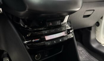 
									PEUGEOT 208 FELINE 5P 2014 75000KM lleno								