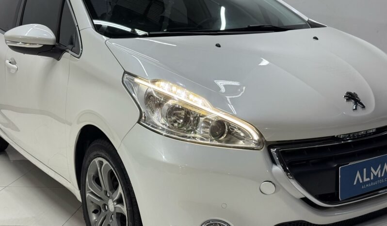 
								PEUGEOT 208 FELINE 5P 2014 75000KM lleno									