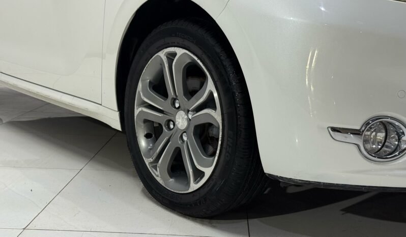 
								PEUGEOT 208 FELINE 5P 2014 75000KM lleno									
