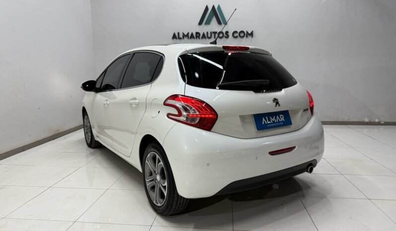 
								PEUGEOT 208 FELINE 5P 2014 75000KM lleno									