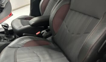 
									PEUGEOT 208 GT 2017 CON 66000KM lleno								