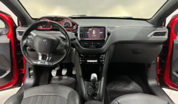 
									PEUGEOT 208 GT 2017 CON 66000KM lleno								