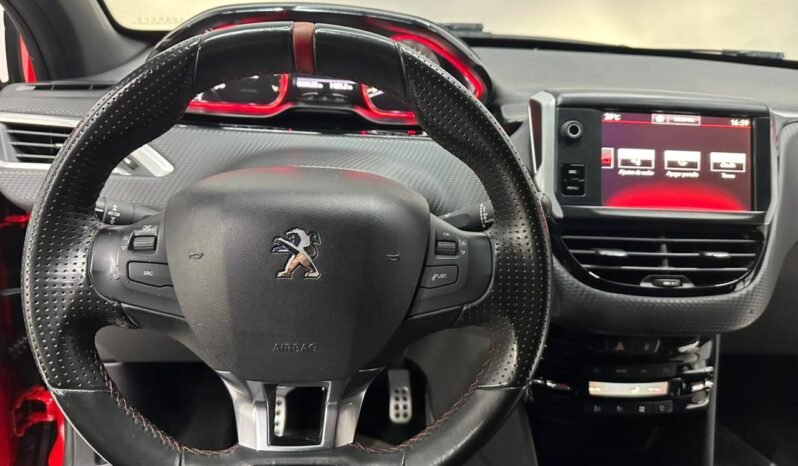 
								PEUGEOT 208 GT 2017 CON 66000KM lleno									