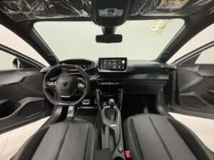 PEUGEOT 208 GT T200 2025 0KM (1)