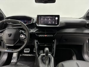 PEUGEOT 208 GT T200 2025 0KM (1)