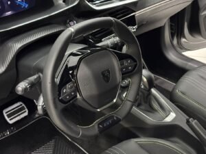 PEUGEOT 208 GT T200 2025 0KM (1)