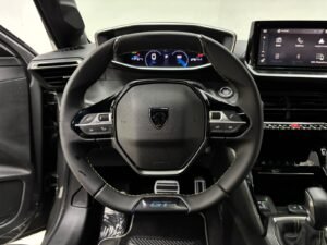 PEUGEOT 208 GT T200 2025 0KM (1)