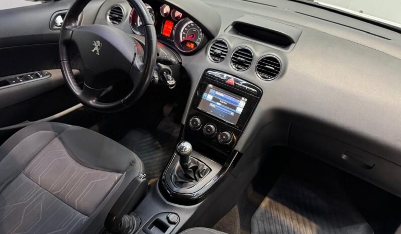 
								PEUGEOT 408 2.0 ALLURE NAV MT 2017 CON 92.000KM lleno									