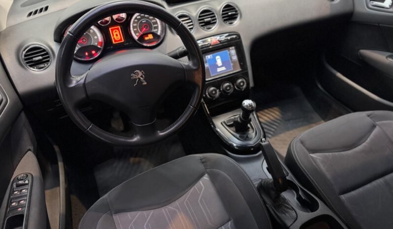 
								PEUGEOT 408 2.0 ALLURE NAV MT 2017 CON 92.000KM lleno									