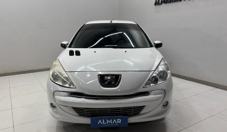 
								PEUGEOT 207 1.4 ALLURE 2013 CON 135.000KM lleno									