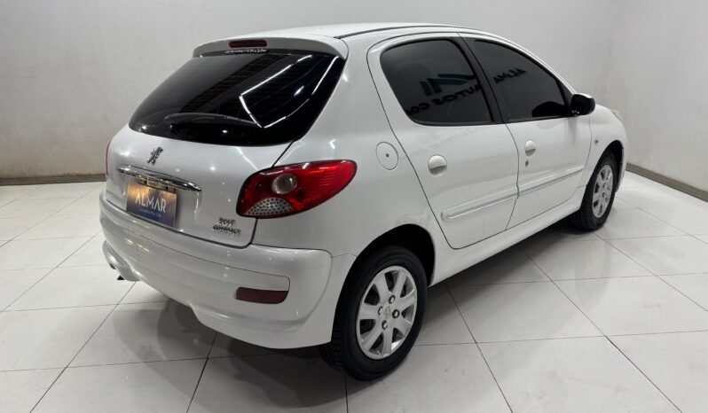 
								PEUGEOT 207 1.4 ALLURE 2013 CON 135.000KM lleno									