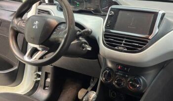 
									PEUGEOT 208 ALLURE 1.5N TOUCHSCREEN 2016 CON 75.000KM lleno								