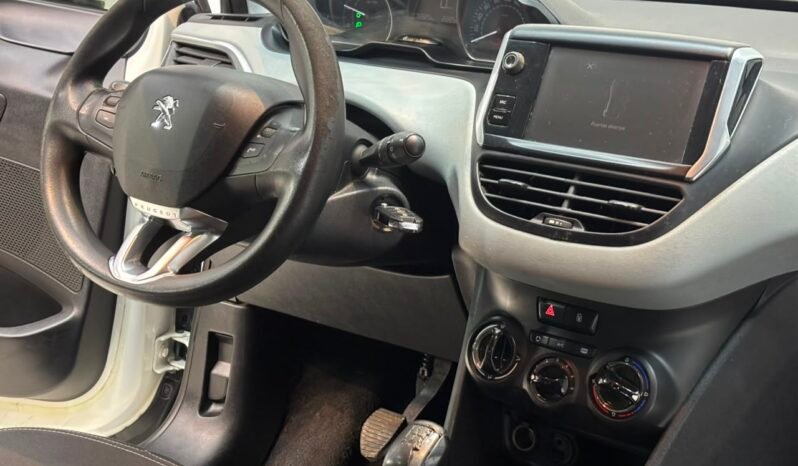 
								PEUGEOT 208 ALLURE 1.5N TOUCHSCREEN 2016 CON 75.000KM lleno									