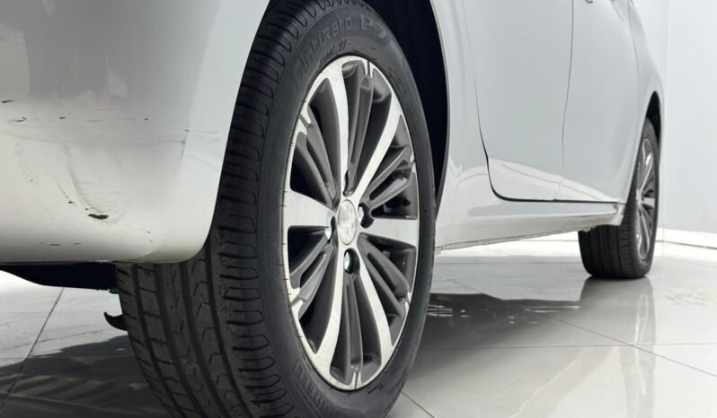 
								208 1.6 5P FELINE CON 42.000KM lleno									