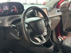 Peugeot 208 FELINE