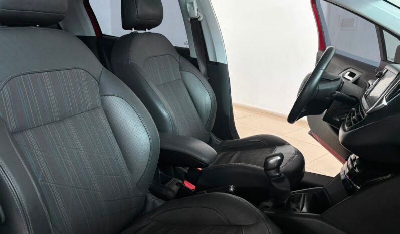 
								PEUGEOT 208 FELINE 1.6 N PACK CUIR 2015 CON 130.000KM lleno									