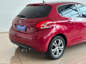 Peugeot 208 FELINE