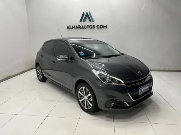 Peugeot 208 feline 2019