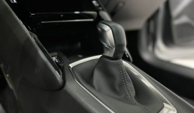 
								PEUGEOT 208 1.6 FELINE TIPTRONIC 2023 CON 17.000KM lleno									