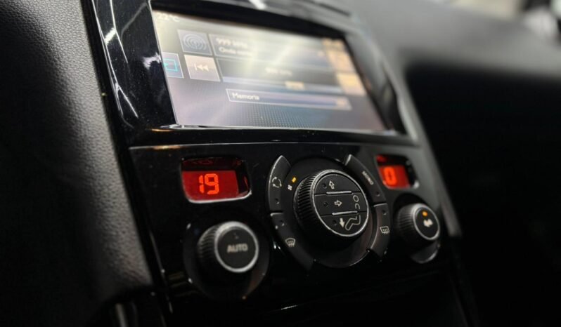 
								PEUGEOT 308 1.6 ALLURE NAV 2015 CON 111.000KM lleno									