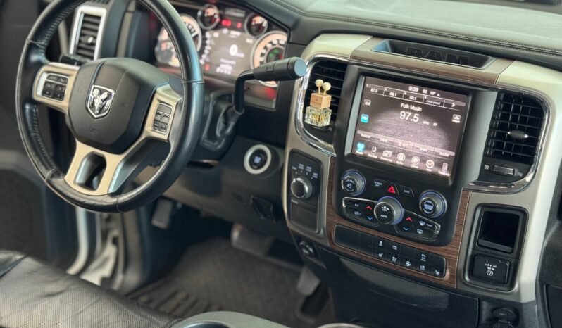 
								RAM 1500 LARAMIE 4X4 DC 5.7 2018 CON 202.000KM full									