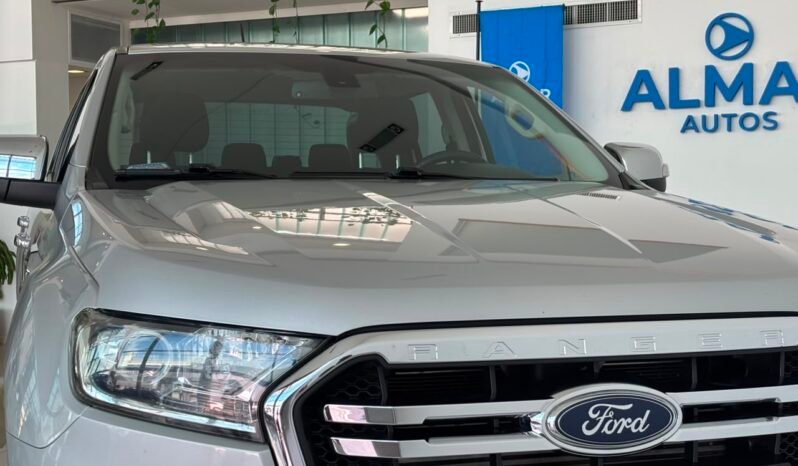 
								FORD RANGER DC 4X2 XLT MT 3.2L 2022 CON 106.000KM lleno									